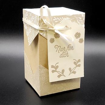 Leere Verpackung in beige