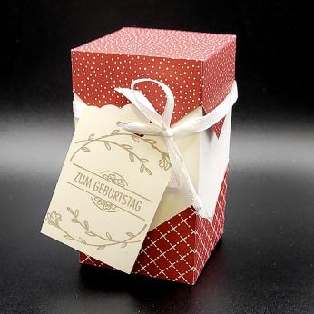 Leere Verpackung in weiss